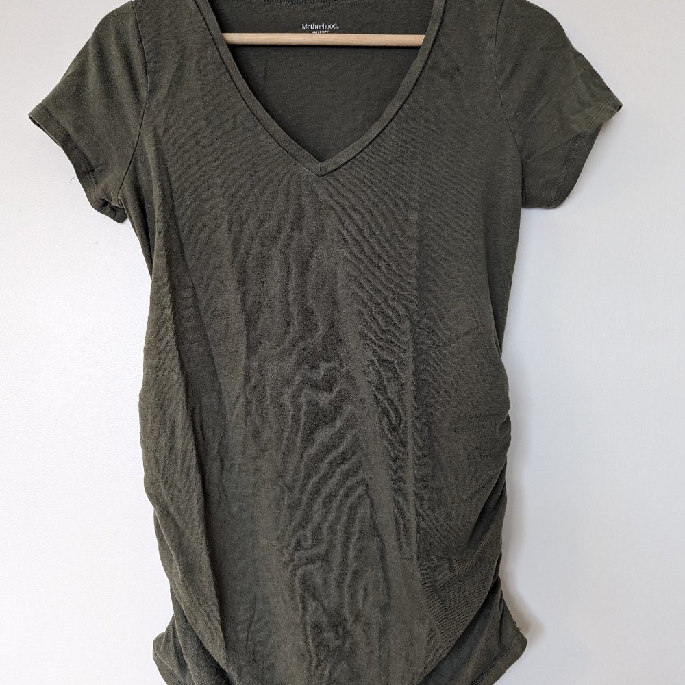 Green V-Neck Side Ruched Maternity Tee